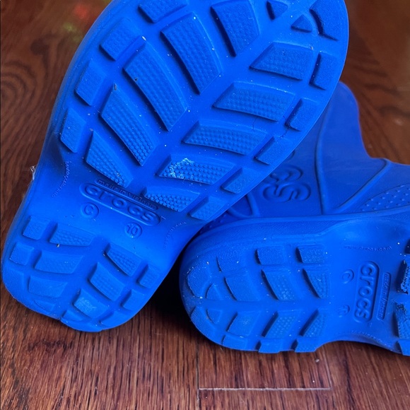 CROCS Kids Blue Rain Boots - Picture 2 of 4